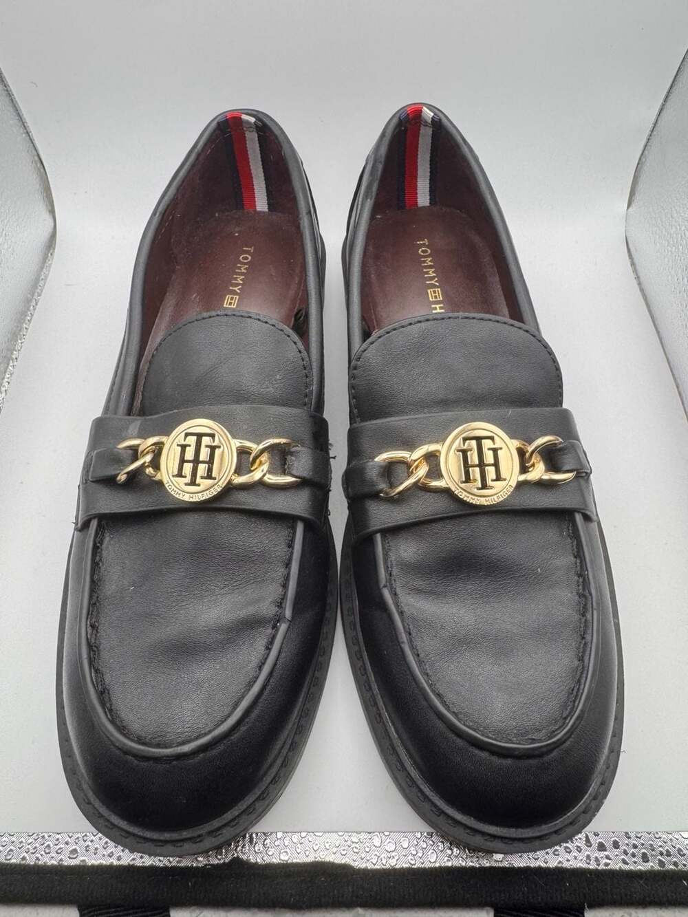 Tommy Hilfiger Black Gold Chain Loafers Size 7M